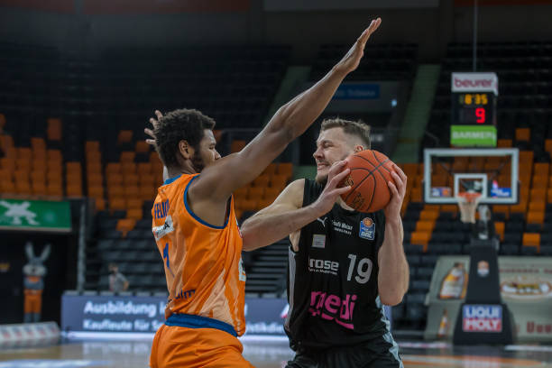 样的东亚球 样的东亚球