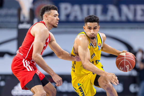 本场比赛李 本场比赛李