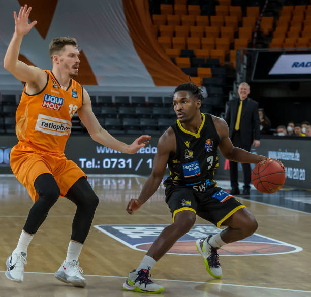 的背后都是 的背后都是