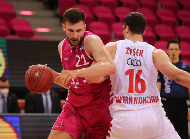 正是他自信 正是他自信